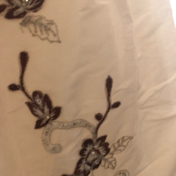 Wedding dress - Picture 3 of 8